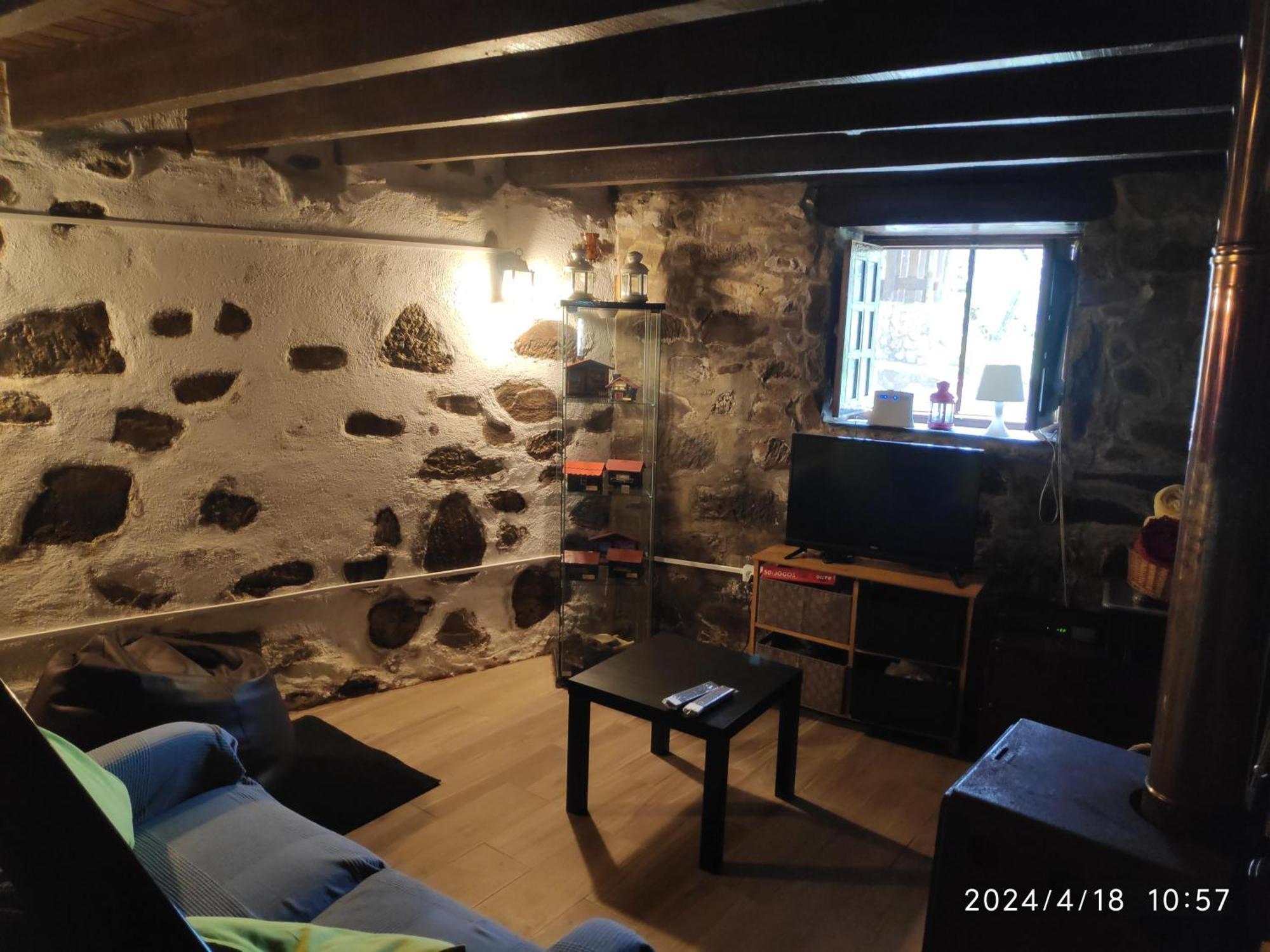 Casa Em Xisto Na Serra Da Lousa, Gondramaz 외부 사진